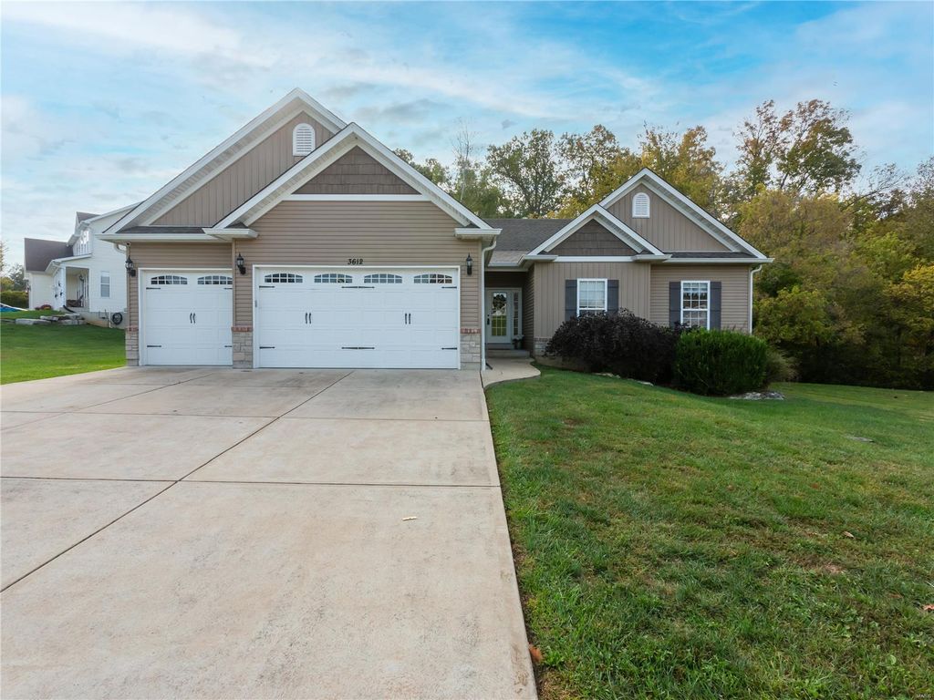 3612 Silverstone Trails Dr, House Springs, MO 63051