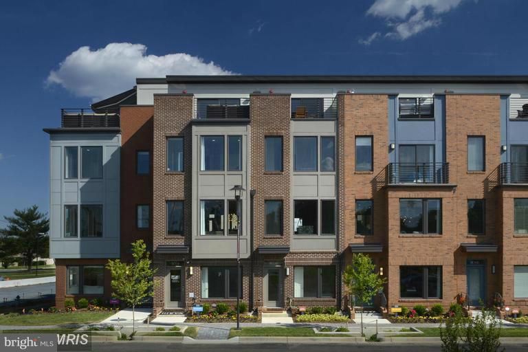 16333 Decker Pl, Rockville, MD 20855