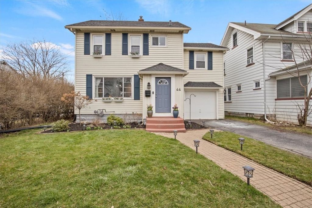 44 Westview Ter, Rochester, NY 14620