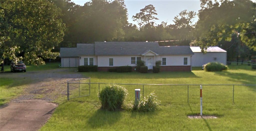 8669 US Highway 59 N, Marshall, TX 75670