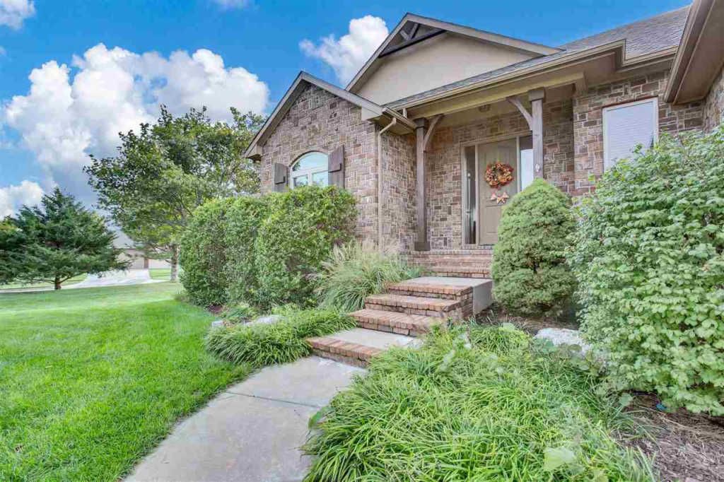 1529 S Auburn Hills Ct, Wichita, KS 67235 Trulia