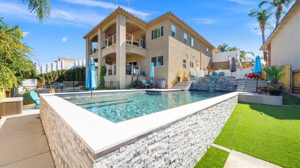 23140 Pretty Doe Dr, Canyon Lake, CA 92587