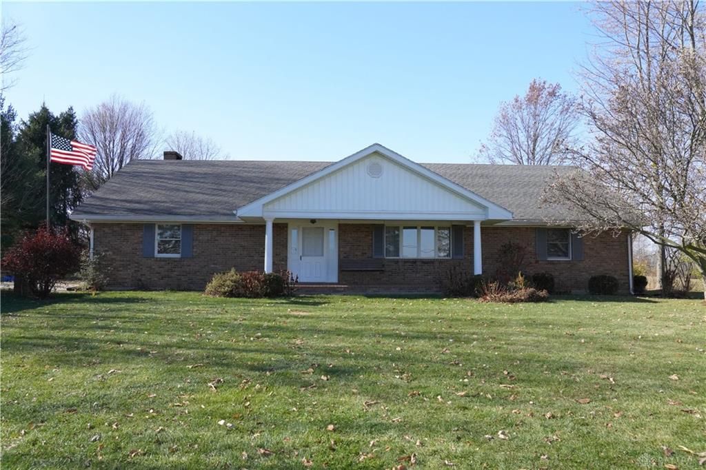 6434 Hillgrove Southern Rd, Greenville, OH 45331