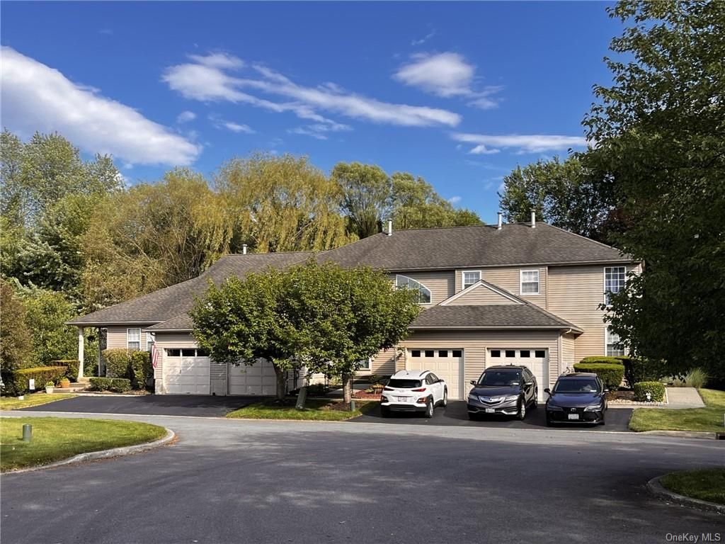 101 Elmcrest Drive, Fishkill, NY 12524 Townhouse for Sale MLS H6313674