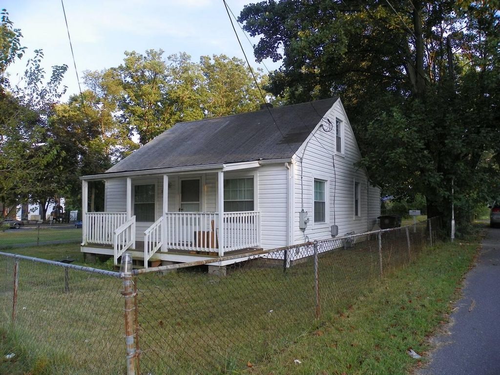 311 Frederick Ave, Rockville, MD 20850