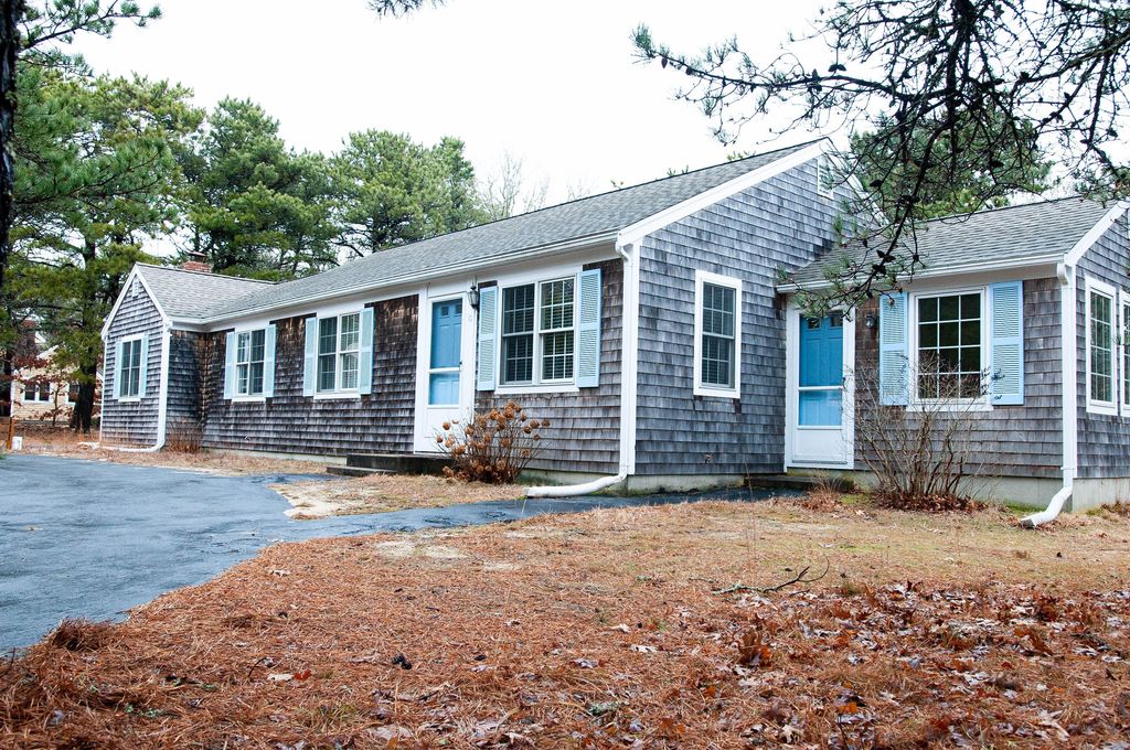 10 Fern Rd, North Eastham, MA 4 Bed, 3 Bath SingleFamily Home 18