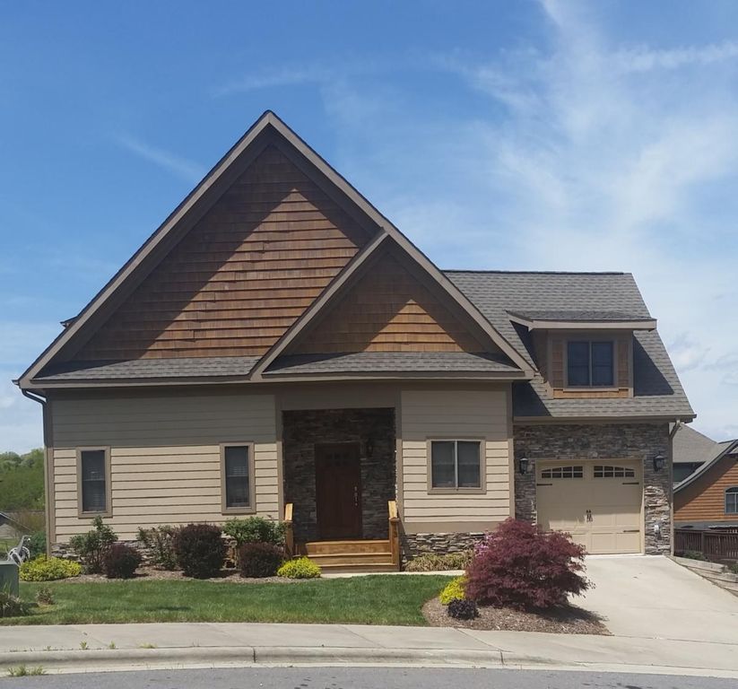 13 Trevors Trl, Asheville, NC 28806