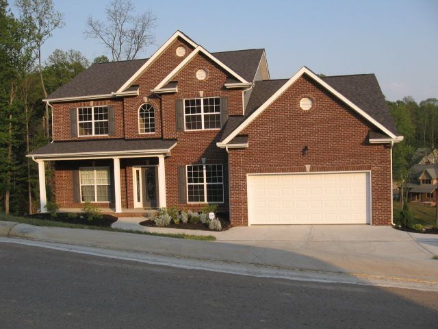 1901 Cascade Falls Ln, Knoxville, TN 37931