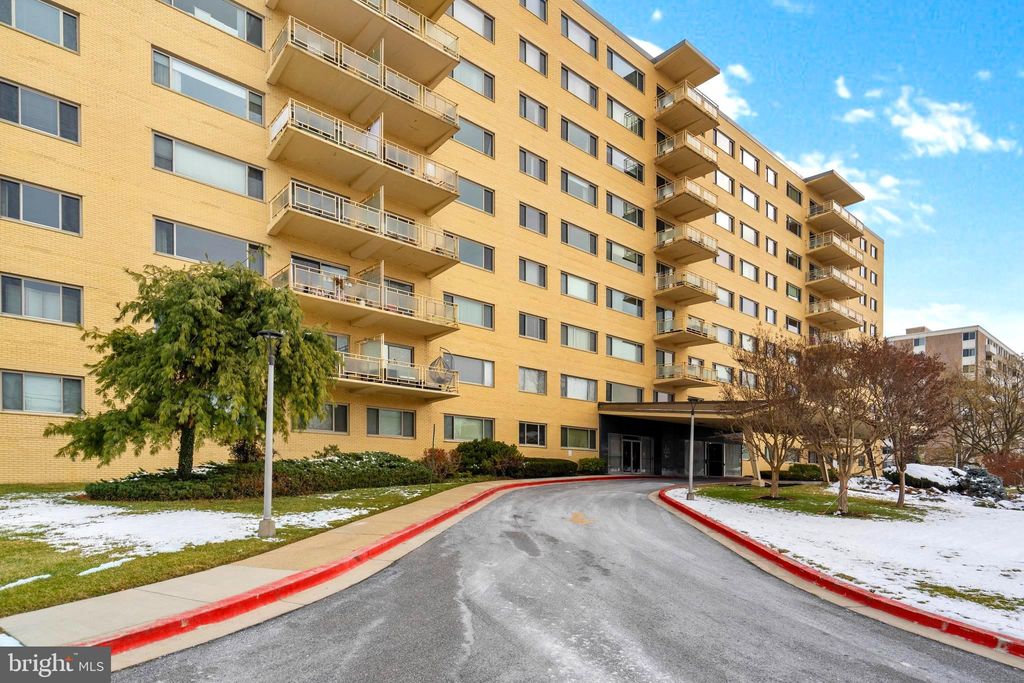 7121 Park Heights Ave #301, Baltimore, MD 21215