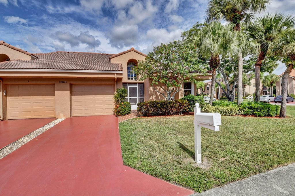 10871 Lakemore Ln #B, Boca Raton, FL 33498