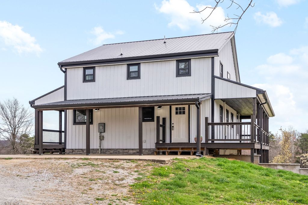 5271 State Route 672, Dawson Springs, KY 42408