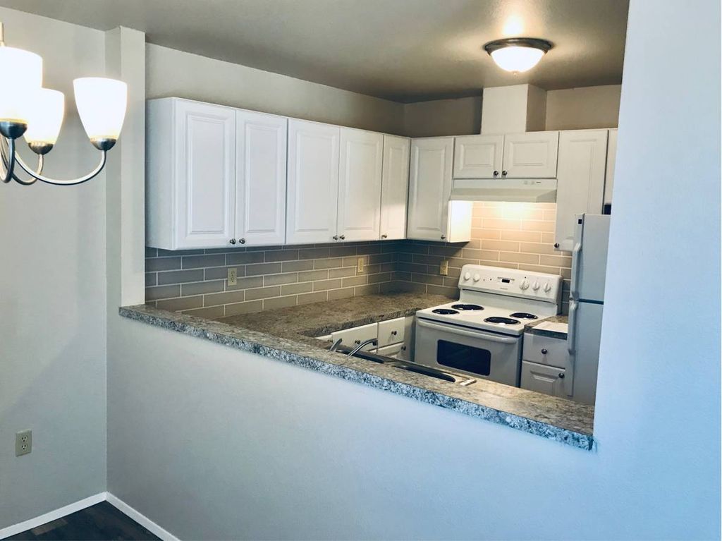 2455 Borst Ave, Centralia, WA 98531