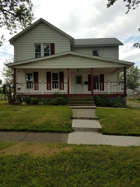 220 Courtland St, Fairport Harbor, OH 44077