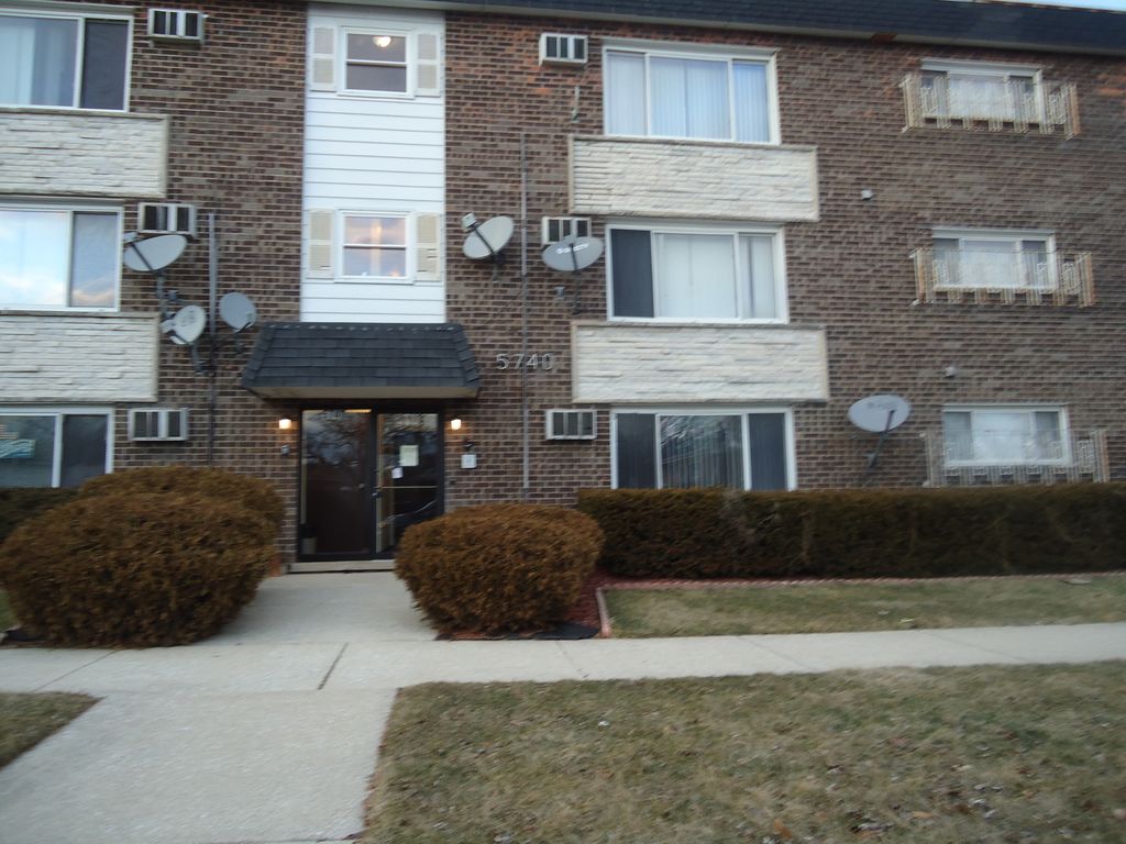 5740 W 108th St 1D, Chicago Ridge, IL 60415 Trulia