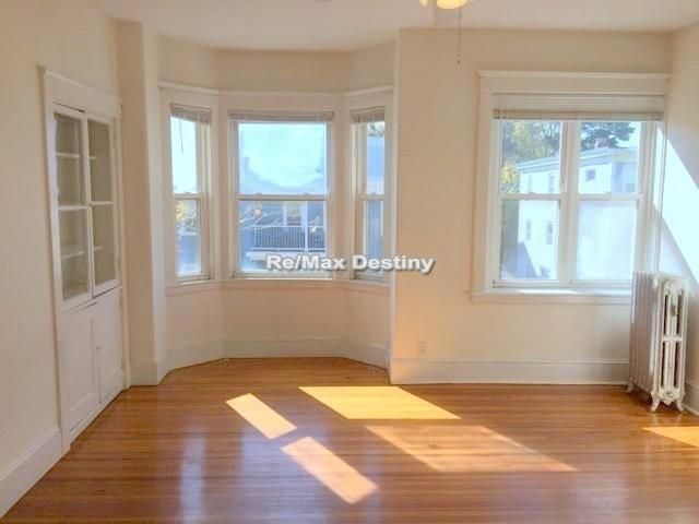 277 Highland Ave, Somerville, MA 02144