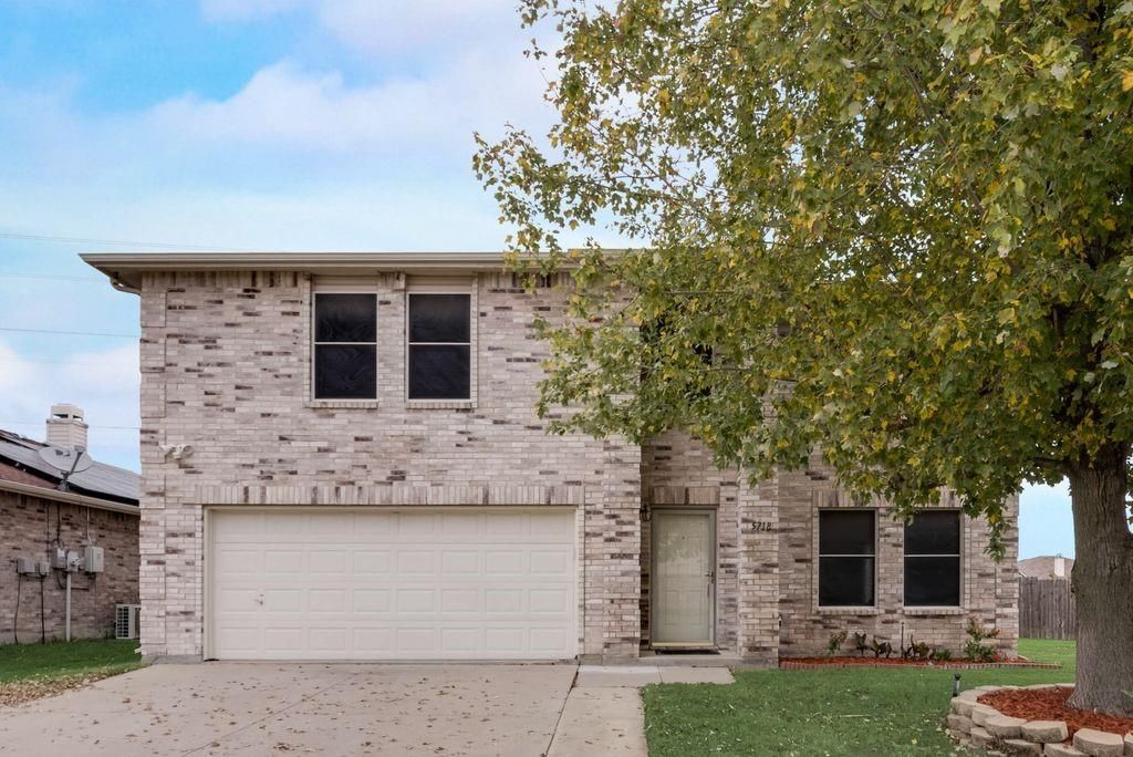 5718 Marietta Dr, Arlington, TX 76017