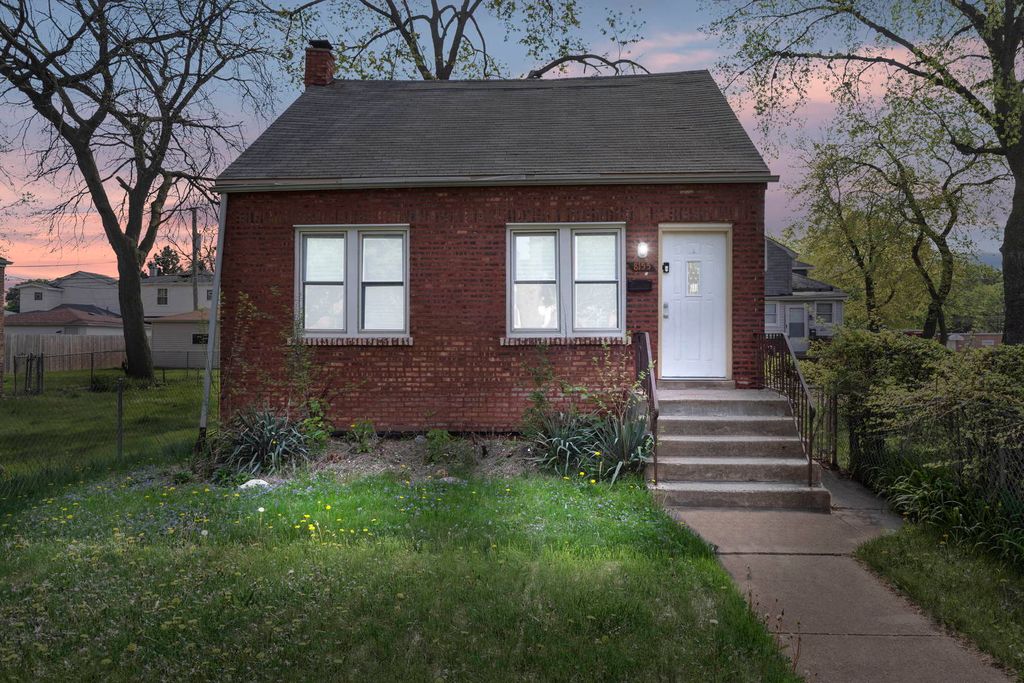 8155 S Calumet Ave, Chicago, IL 60619