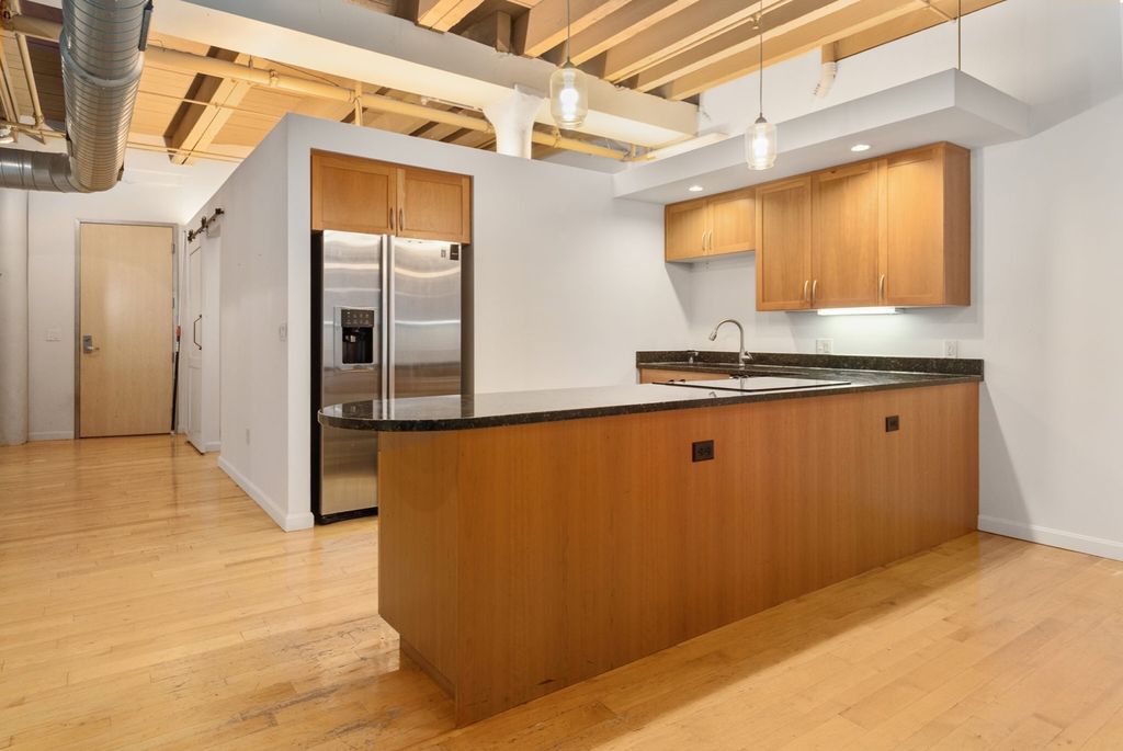 111 Beach St #2B, Boston, MA 02111