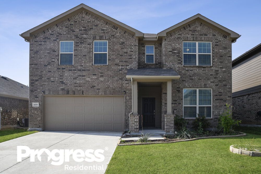 6253 Jackstaff Dr, Fort Worth, TX 76179