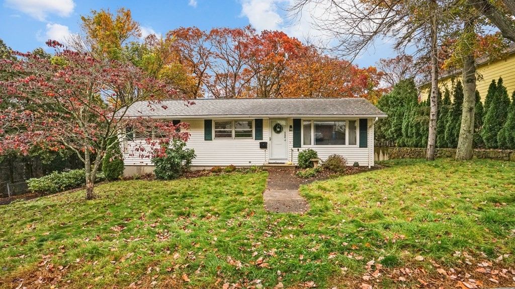 540 Lydia Ave, Woonsocket, RI 02895 Trulia