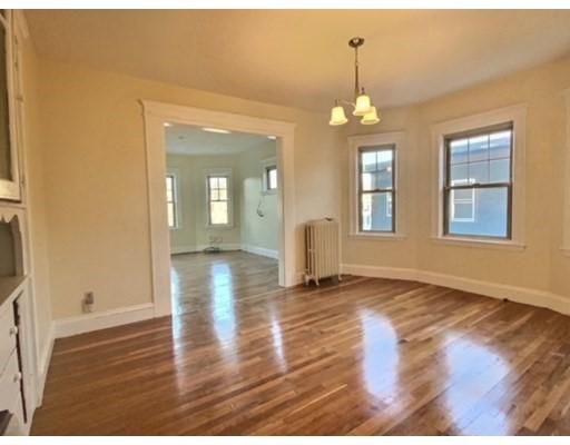 301 Cummins Hwy #3, Roslindale, MA 02131