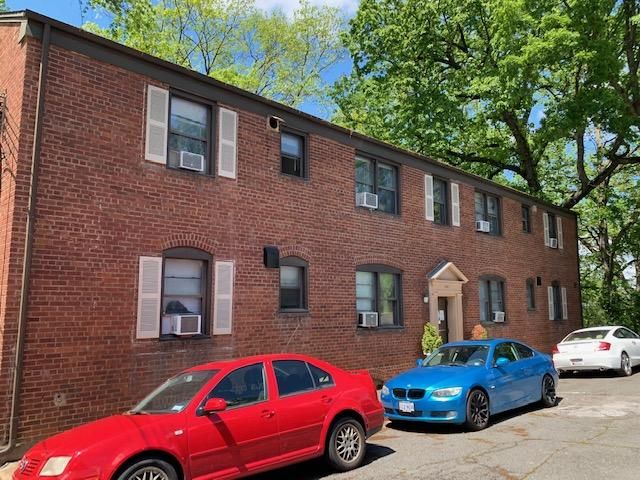 1230 N Quinn St #332, Arlington, VA 22209