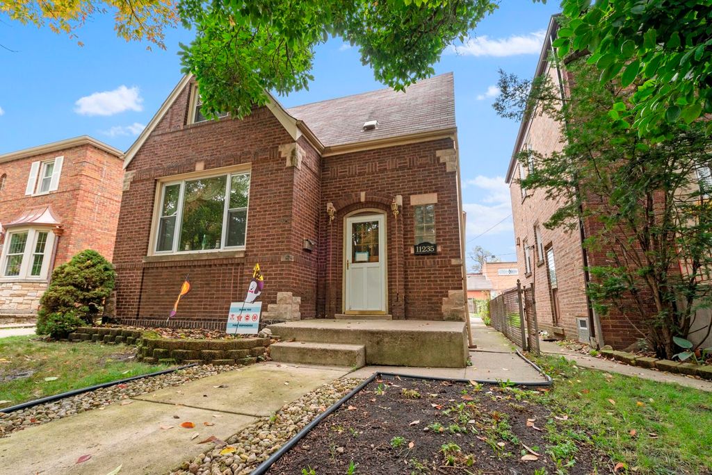 11235 S Artesian Ave, Chicago, IL 60655