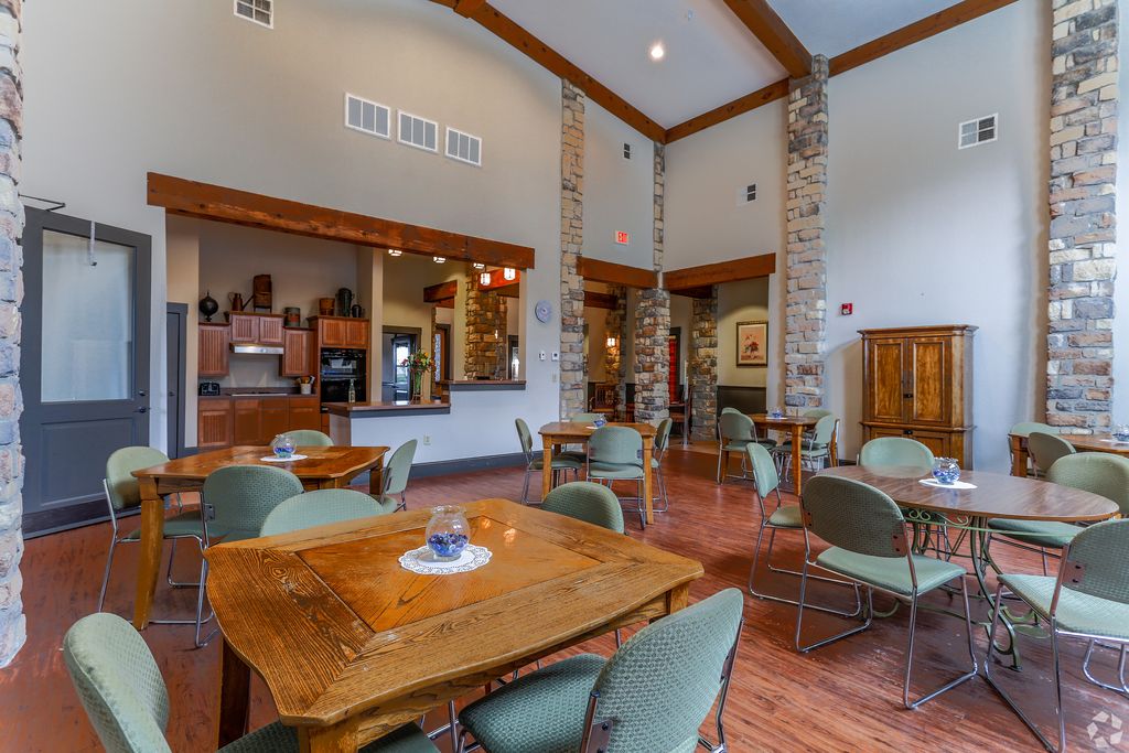 5105 Airline Dr, Houston, TX 77022