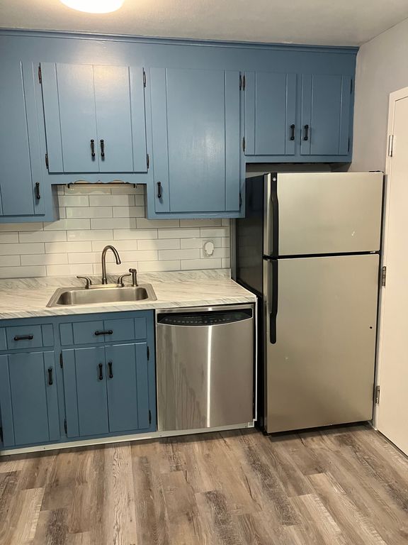 23-5 Shirley St, Waterbury, CT 06708