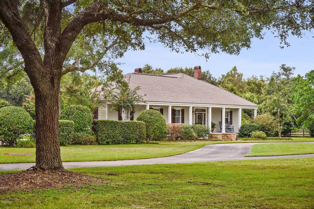 4395 Menge Ave, Pass Christian, MS 39571 Trulia