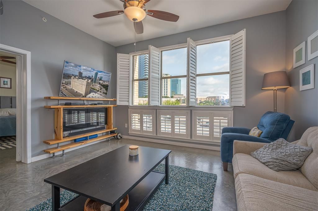 201 W Lancaster Ave #304, Fort Worth, TX 76102