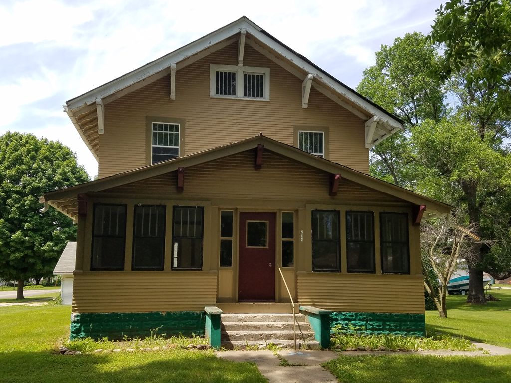 214 S 1st St, Panora, IA 50216 Trulia