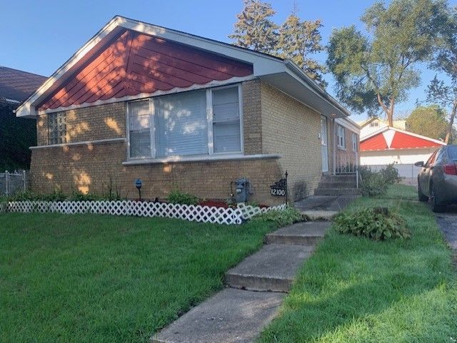 12100 S Princeton Ave, Chicago, IL 60628