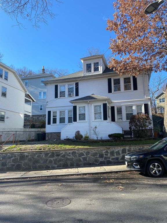 9 Rowe St 1, Roslindale, MA 02131 3 Bed, 1 Bath Apartment For Rent 3 Photos Trulia