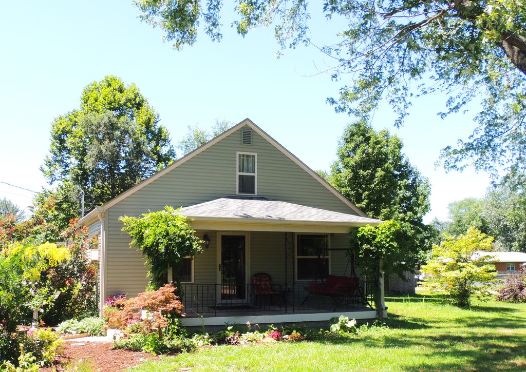 242 N  Sigsbee St, Indianapolis, IN 46214