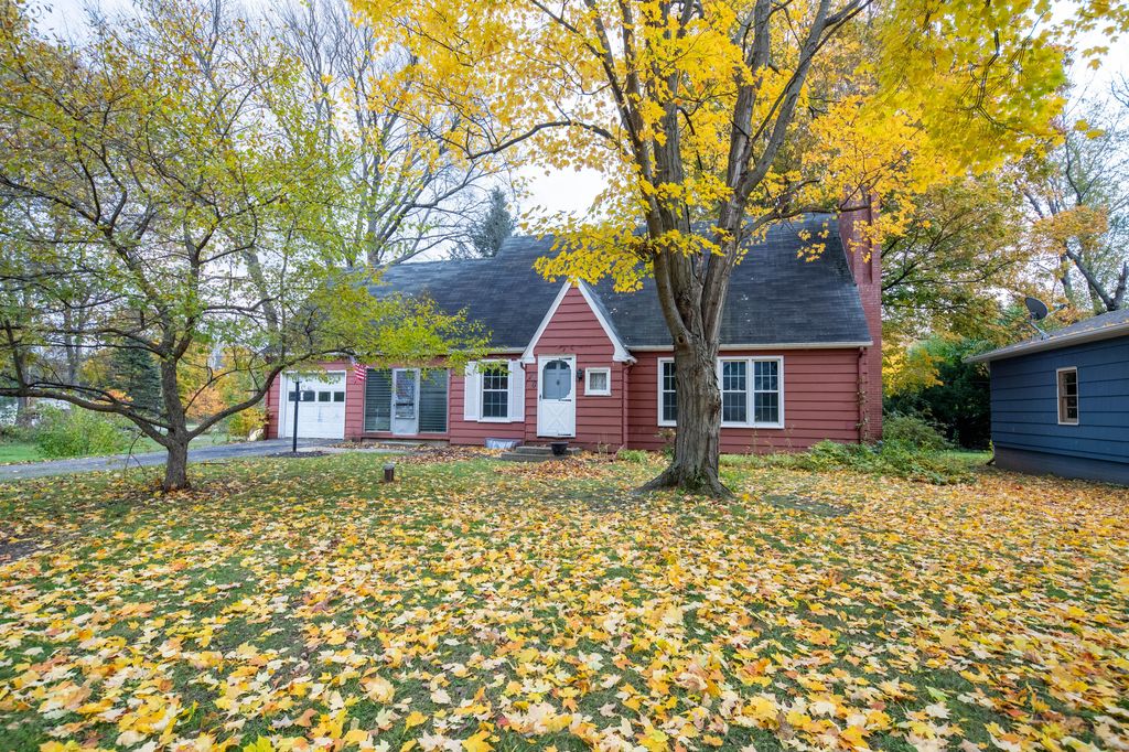 70 Garden Ave S, Battle Creek, MI 49017