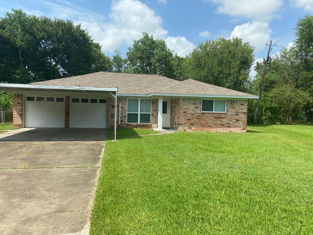 1610 Periwinkle St, Houston, TX 77038
