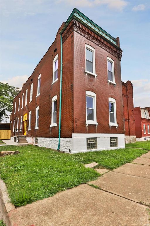 2931 California Ave, Saint Louis, MO 63118