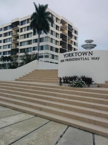 1500 Presidential Way #106, West Palm Beach, FL 33401