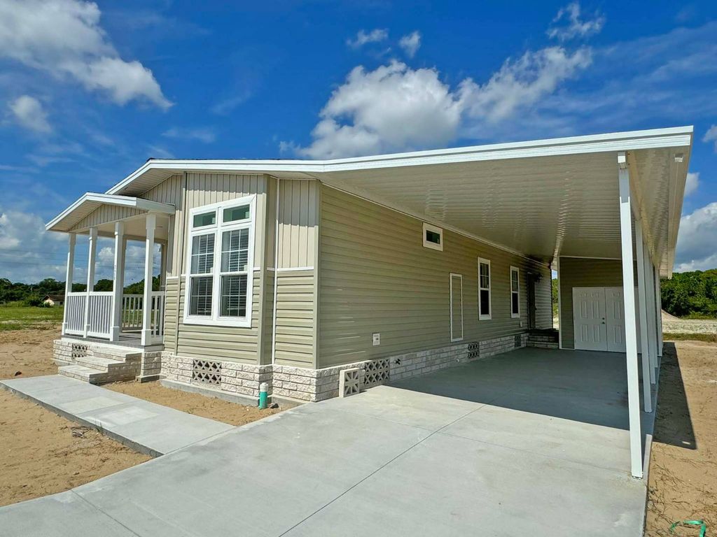 26 Freeport St, Sebring, FL 33870 Mobile/Manufactured for Sale MLS