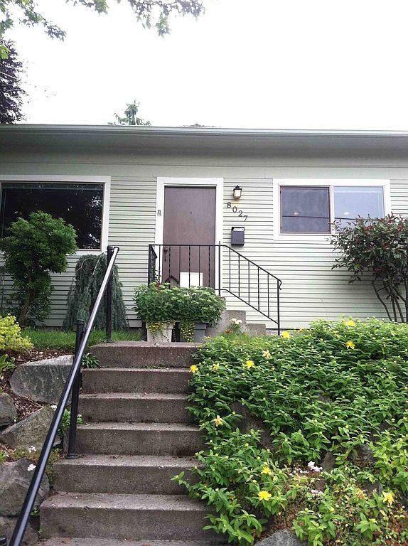 8027 20th Ave NE, Seattle, WA 98115