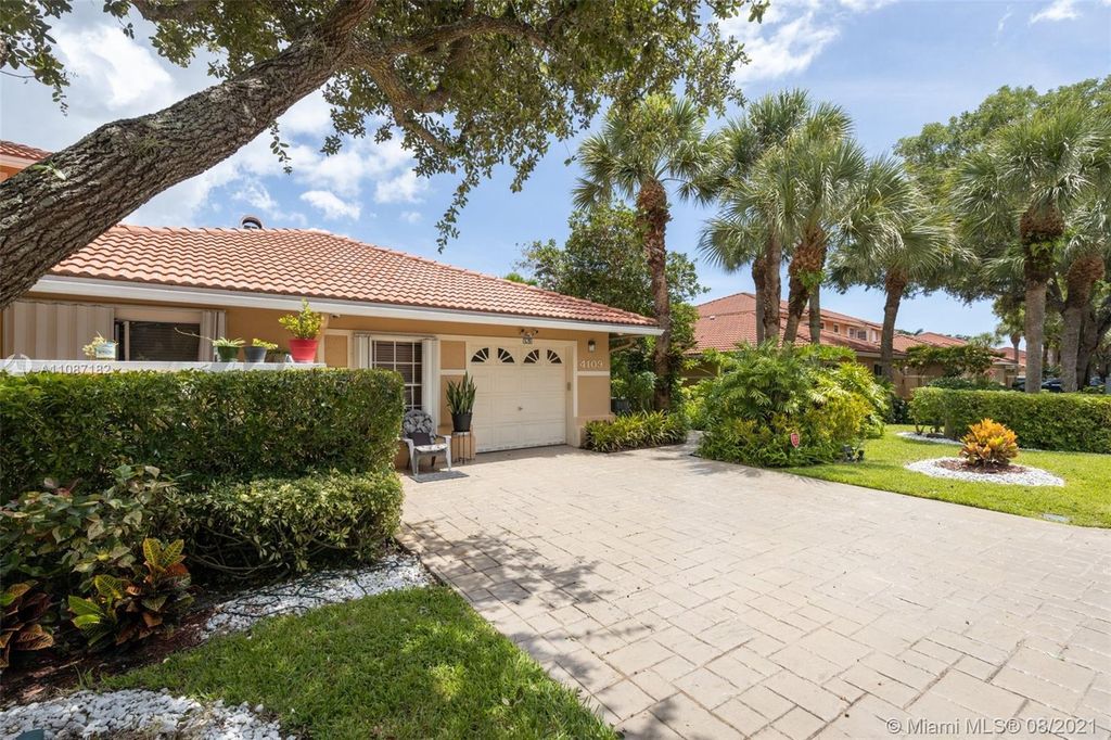 4109 Carriage Dr #L5, Pompano Beach, FL 33069