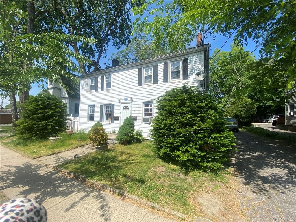 637 N Barry Ave, Mamaroneck, NY 10543