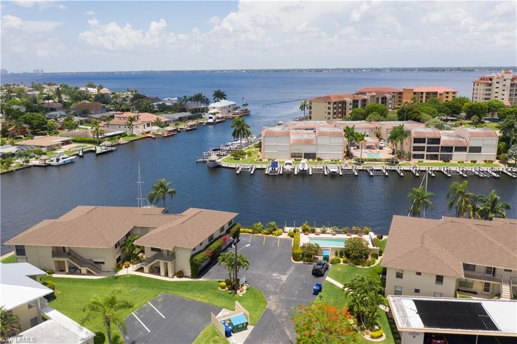 1929 SE 40th Ter #4, Cape Coral, FL 33904