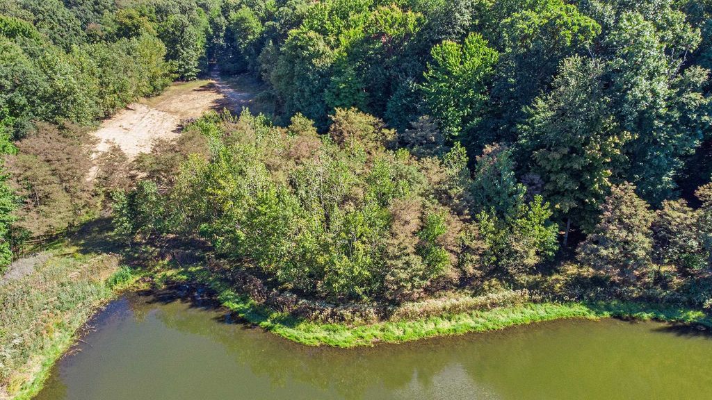 Lot 4 Persimmon Dr, South Bend, IN 46628