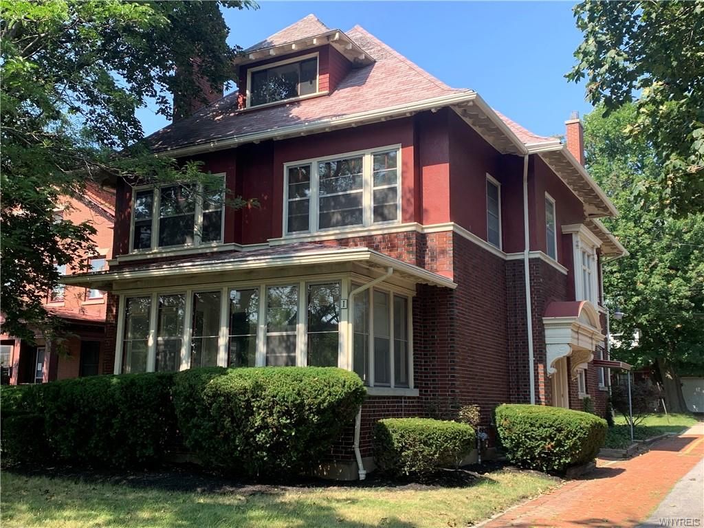 1 Agassiz Cir Buffalo Ny 14214 Mls B1362915 Trulia