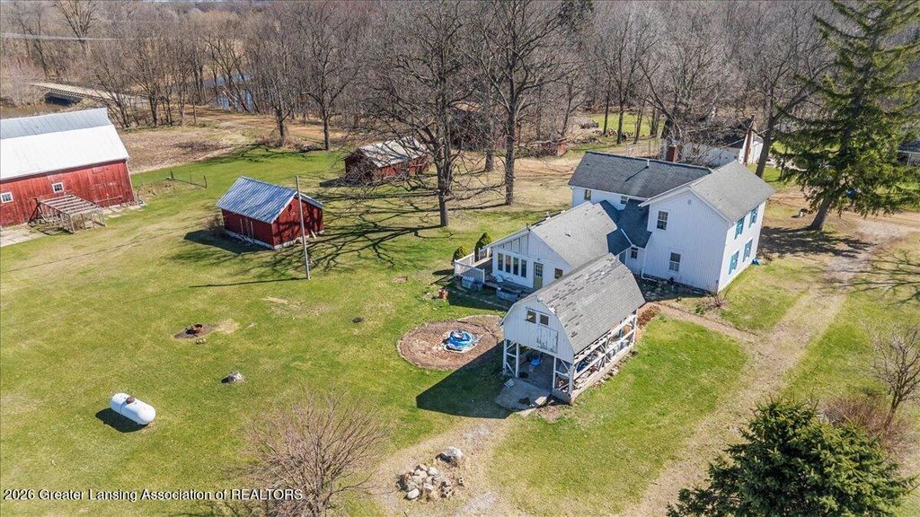 view 44th full size image of this home