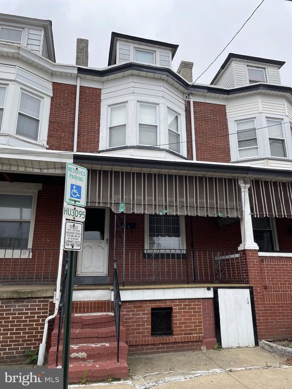 811 Chambers St, Trenton, NJ 08611