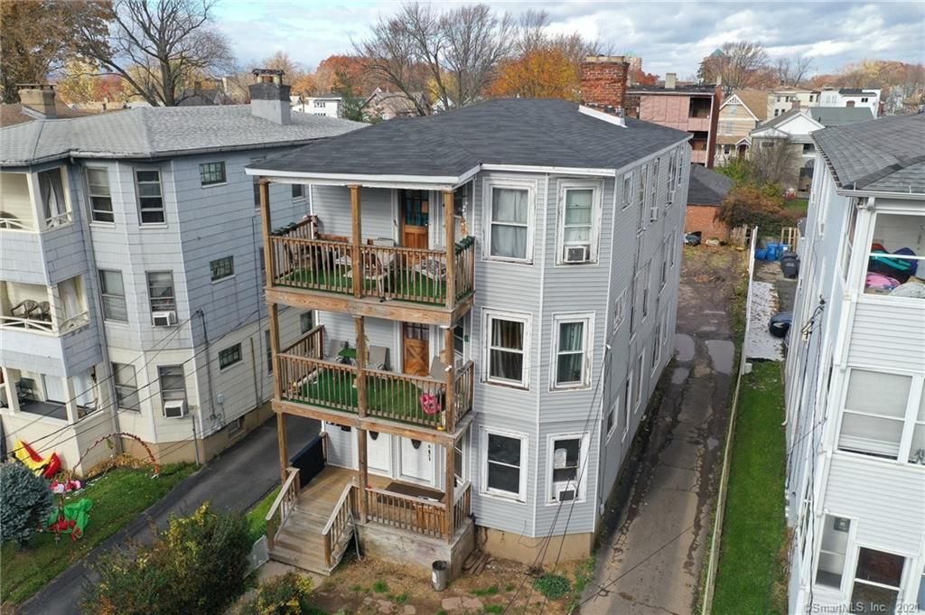 54-56 Ward Pl, Hartford, CT 06106