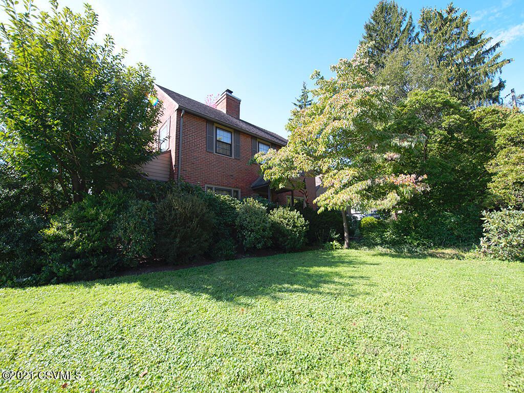 1005 Jefferson Ave, Lewisburg, PA 17837
